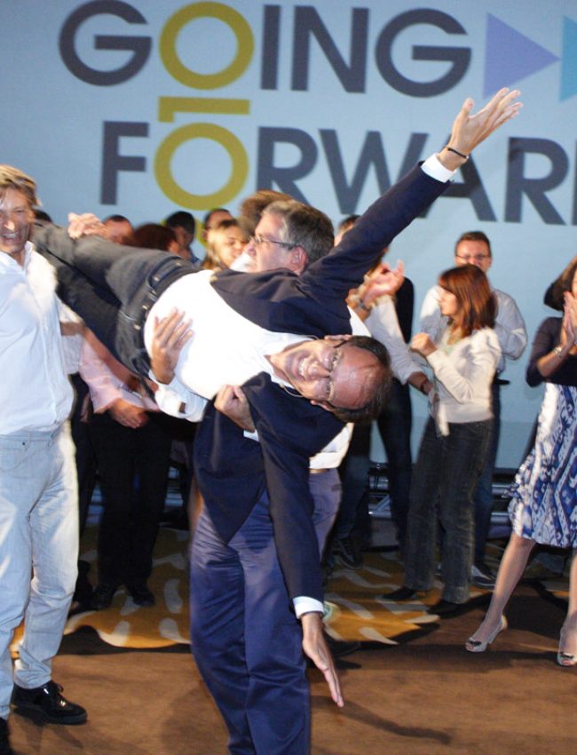 The-Line-Above-N-Below-Edison-Bucarest-03