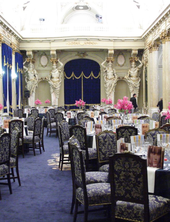 The-Line-Above-N-Below-Edison-Bucarest-05