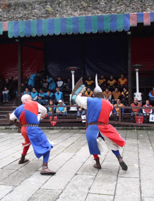 The-Line-Above-N-Below-Edison-Budapest-03