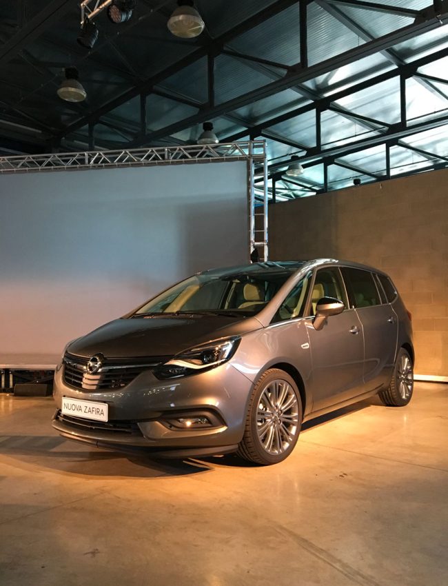 The-Line-Above-N-Below-Opel-Business-Dealer-Meeting-05-1