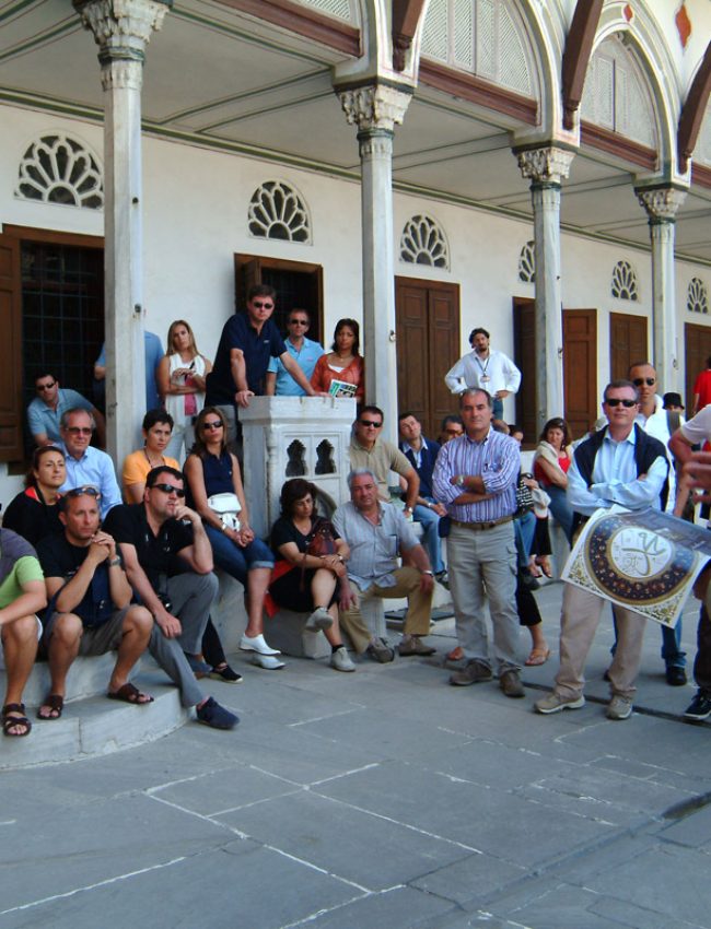 The-Line-Above-N-Opel-General-Motors-Istanbul-03